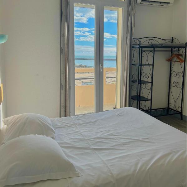 Hotel Le Carnon Luaran gambar