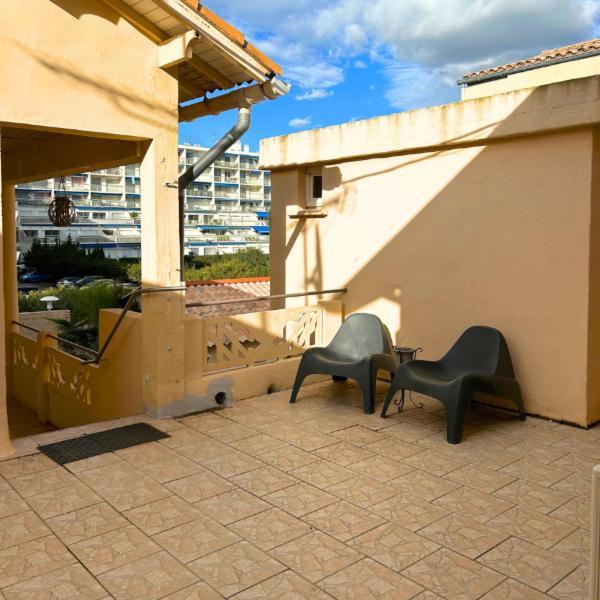 Hotel Le Carnon Luaran gambar